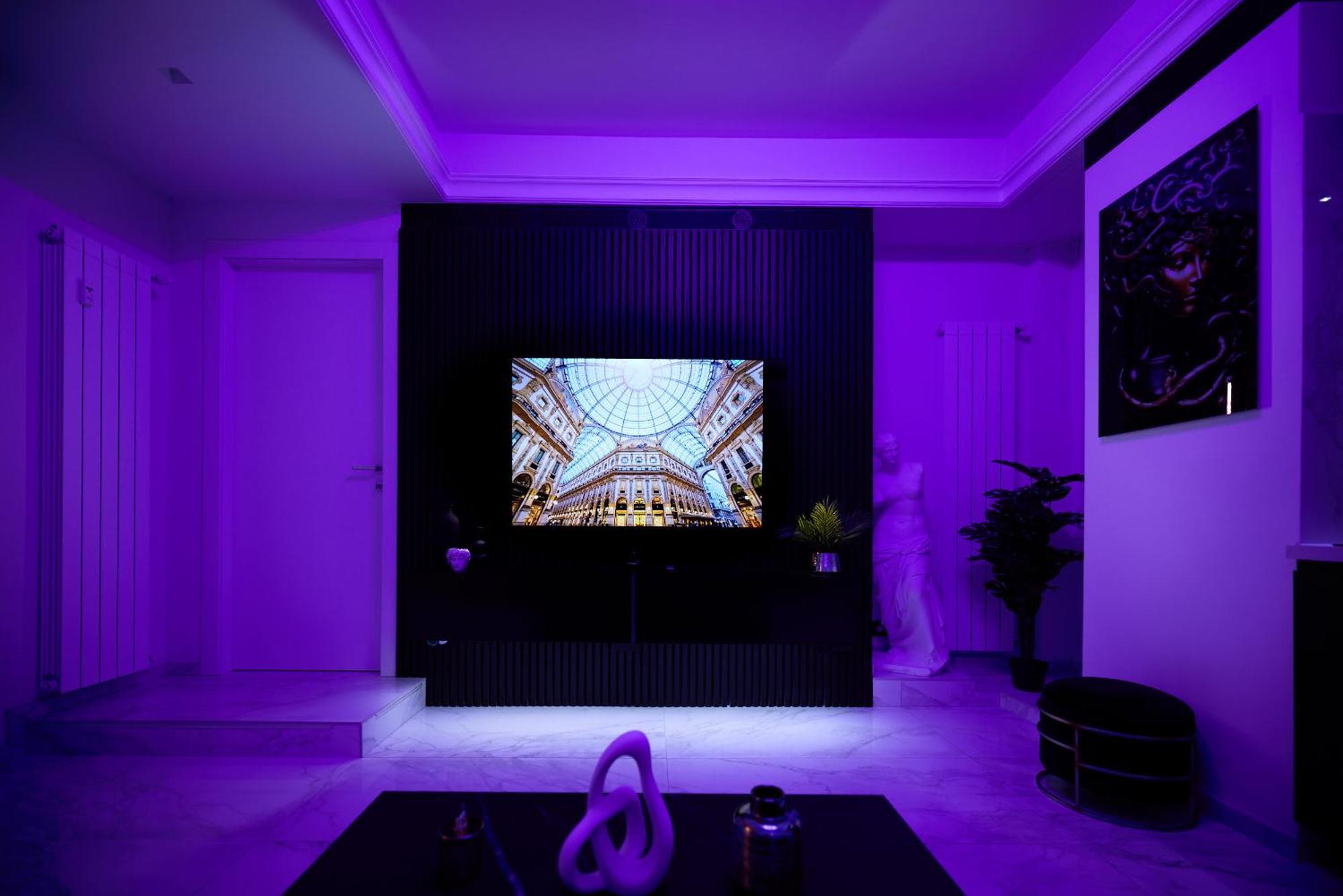 Italian Fashion Suite - Luxurious Marble City Center Milão Exterior foto